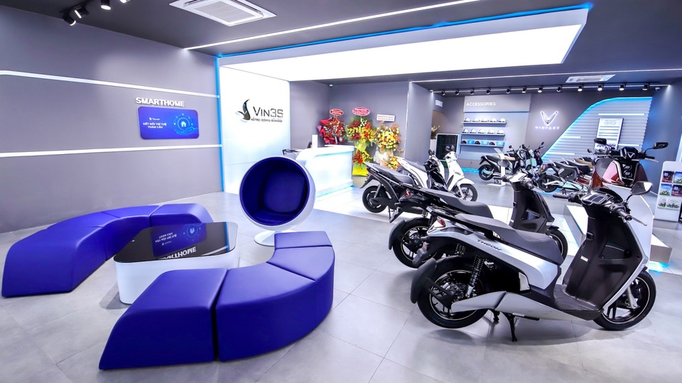 Khai trương 64 showroom xe máy điện VinFast kết hợp trung tâm trải nghiệm Vin3S toàn quốc - 4 Khai trương 64 showroom xe máy điện VinFast kết hợp trung tâm trải nghiệm Vin3S toàn quốc - 4