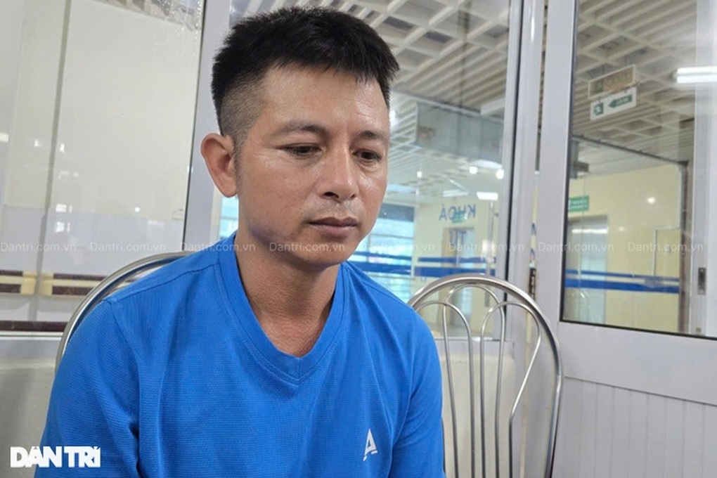 Ánh mắt khát sống của người đàn ông trong phòng hồi sức tích cực - 5 Ánh mắt khát sống của người đàn ông trong phòng hồi sức tích cực - 5