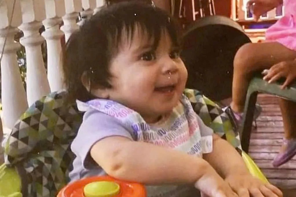 Mẹ bỏ con 16 tháng tuổi ở nhà đến chết để đi du lịch và lời kể lạnh người - 1 Mẹ bỏ con 16 tháng tuổi ở nhà đến chết để đi du lịch và lời kể lạnh người - 1