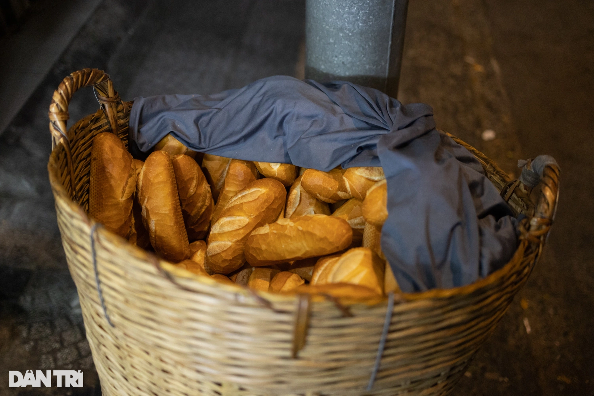 Tiệm bánh mì gần 100 tuổi, đi vào thơ ca ở TPHCM - 7 Tiệm bánh mì gần 100 tuổi, đi vào thơ ca ở TPHCM - 7