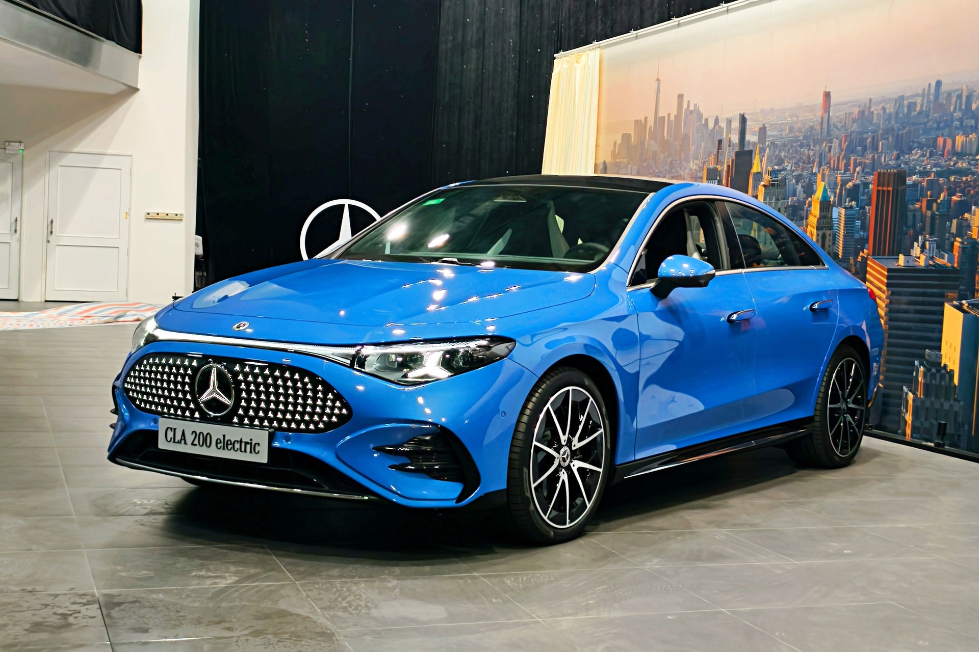Mercedes CLA 200 Electric đầu tiên về Việt Nam, dự kiến ra mắt tháng 10 - 1 Mercedes CLA 200 Electric đầu tiên về Việt Nam, dự kiến ra mắt tháng 10 - 1
