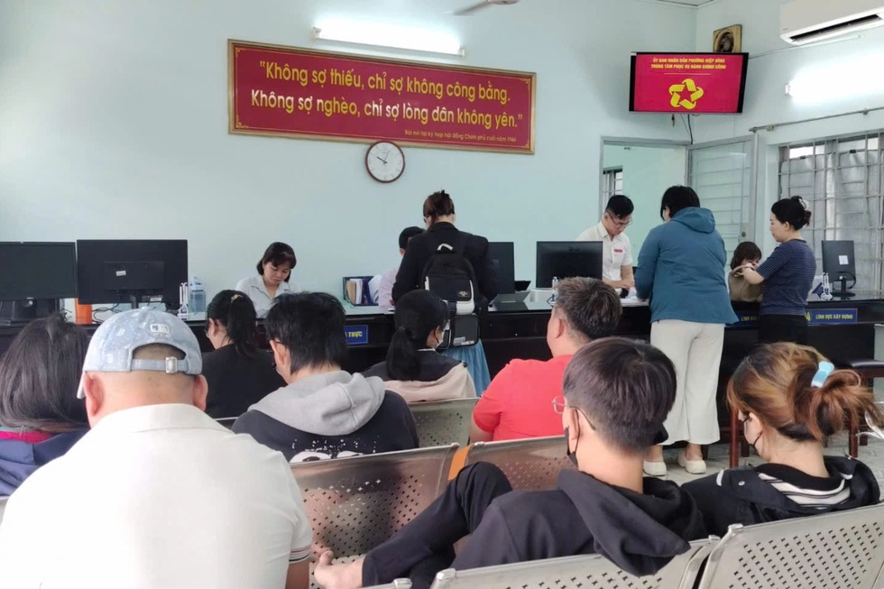 Phường hơn 215.000 dân sau sáp nhập, cán bộ chạy đua với áp lực thời gian - 4 Phường hơn 215.000 dân sau sáp nhập, cán bộ chạy đua với áp lực thời gian - 4