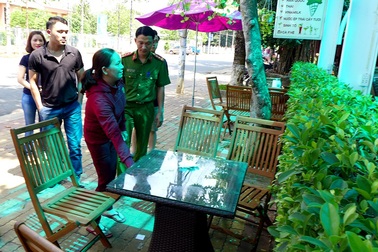 Rút 300 triệu đi mua đất, bỏ luôn tại quán cà phê