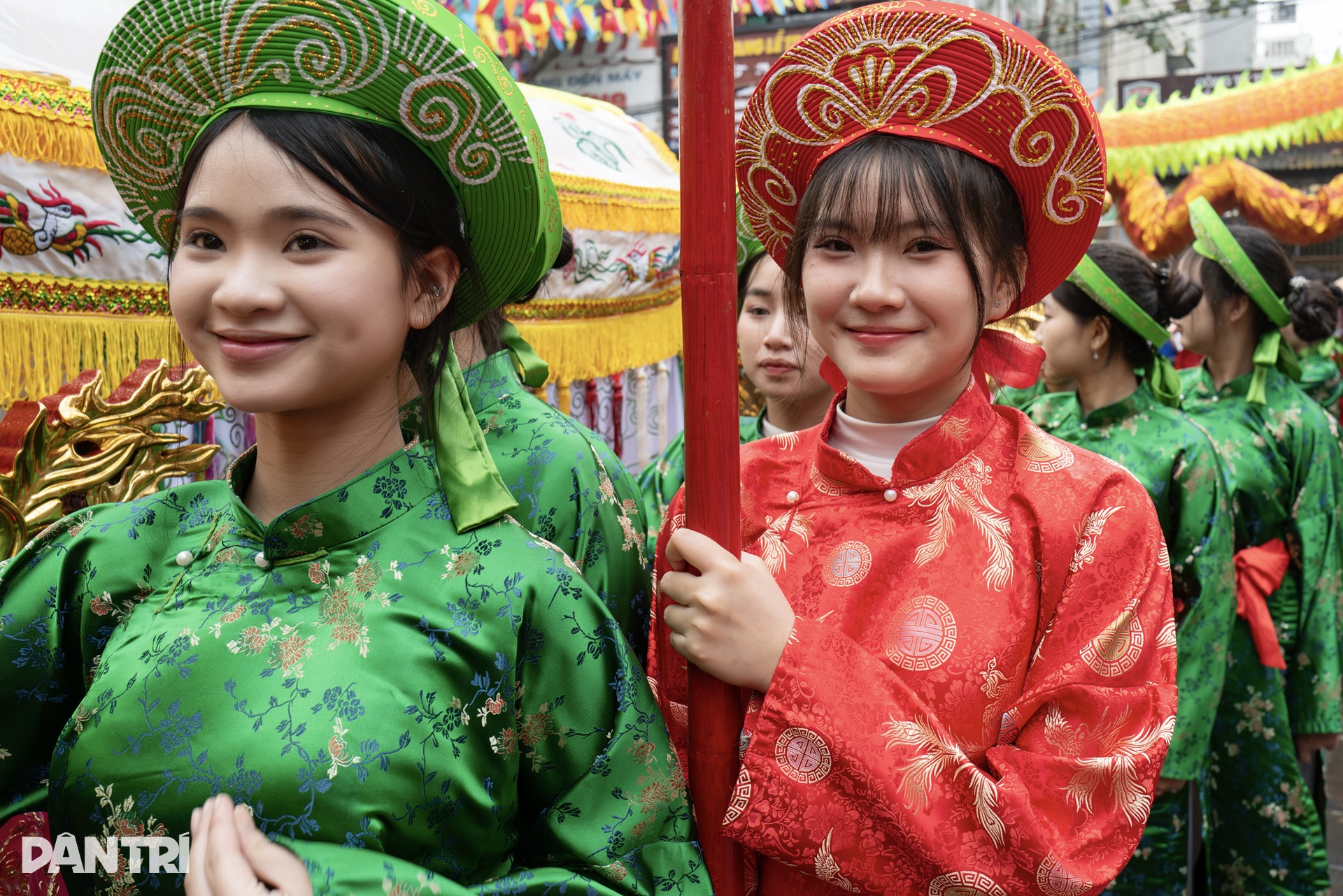 Độc đáo tục lệ chui qua kiệu Mẫu ở lễ hội TP Tuyên Quang - 8