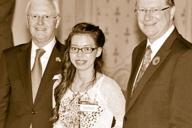 Từ "cô bé bán xôi" đến du học sinh xuất sắc Australia