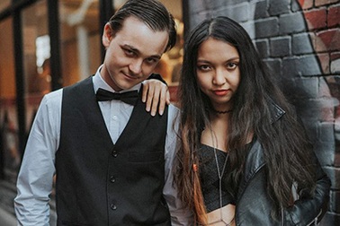 Chuyện tình "bạn thân - bạn trai" của Hoa khôi du học sinh Việt tại Úc