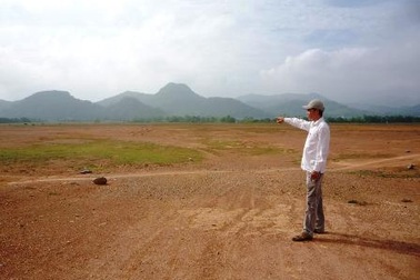 Nhà máy Giấy nằm trên… giấy