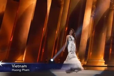 Phạm Hương đẹp quyến rũ