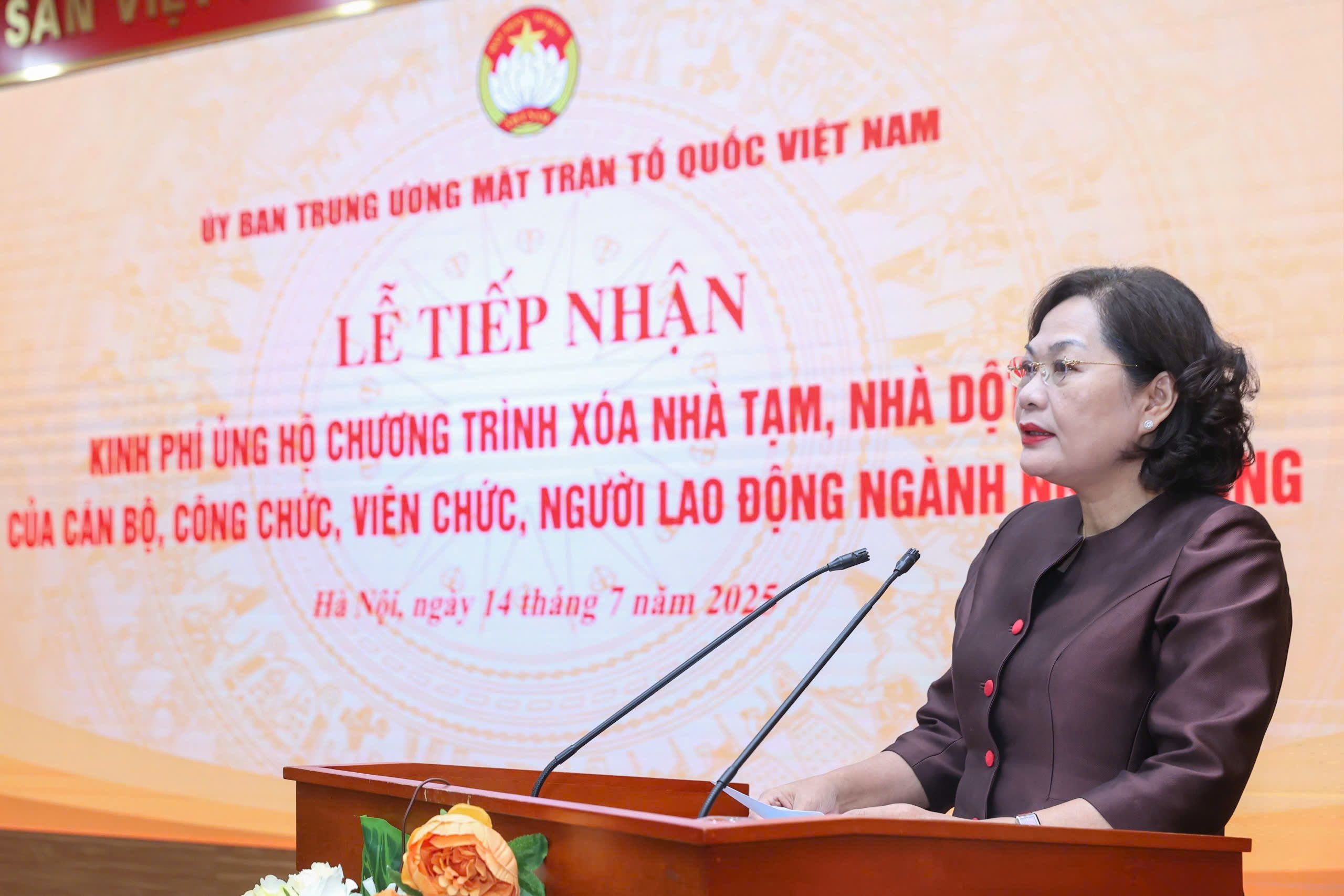 Tiếp nhận 82 tỷ đồng để xóa nhà tạm, nhà dột nát trên cả nước - 2