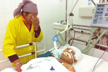 Bị tai nạn giao thông, cô gái 16 tuổi nguy kịch