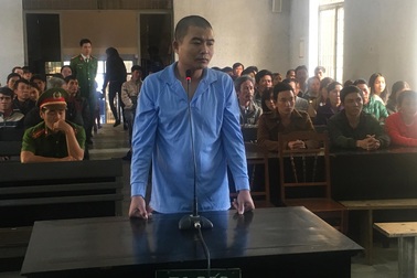 Lãnh 9 năm tù giam vì dùng súng bắn xuyên thủng hai má chủ quán cà phê