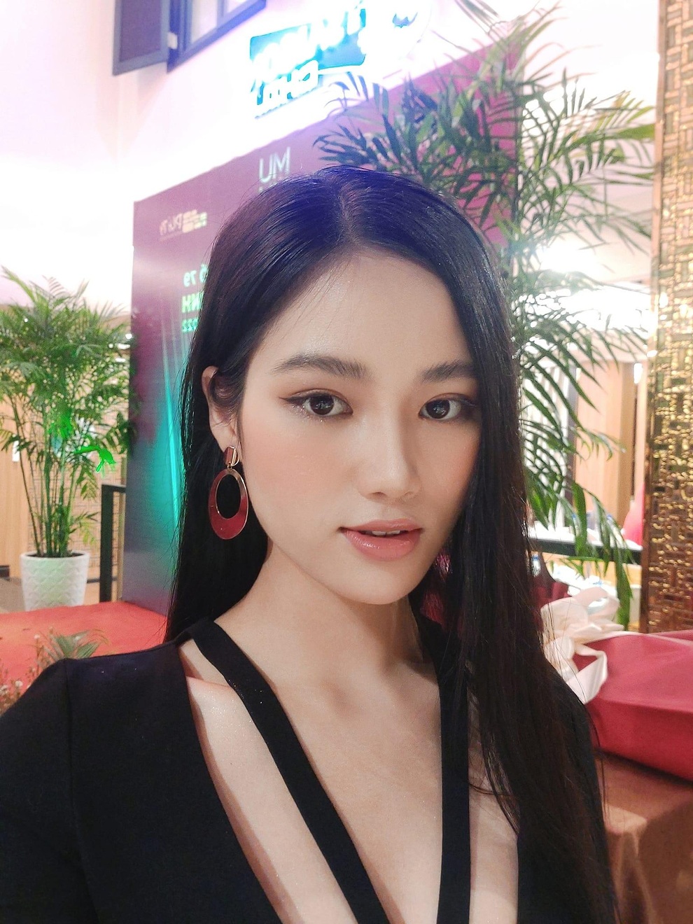 Nhan sắc đời thường quyến rũ của người đẹp Cao Bích Ngọc - 4 Nhan sắc đời thường quyến rũ của người đẹp Cao Bích Ngọc - 4