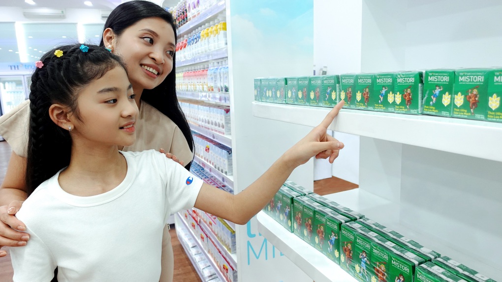 Sữa cacao lúa mạch TH true CHOCOMALT MISTORI - năng lượng từ thiên nhiên cho trẻ - 1 Sữa cacao lúa mạch TH true CHOCOMALT MISTORI - năng lượng từ thiên nhiên cho trẻ - 1