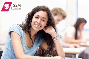 Chia sẻ trải nghiệm sống và học tập tại Vương quốc Anh