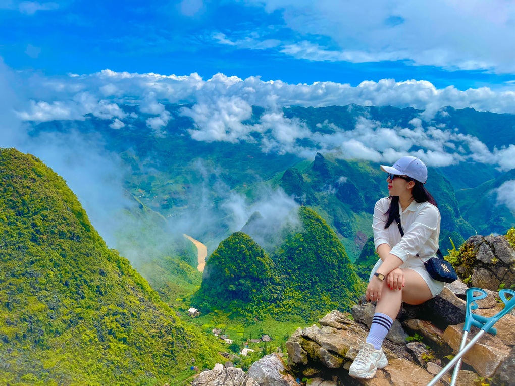 Cô gái khuyết một chân ở Gia Lai vượt nghìn km chinh phục địa đầu Tổ quốc - 10 Cô gái khuyết một chân ở Gia Lai vượt nghìn km chinh phục địa đầu Tổ quốc - 10