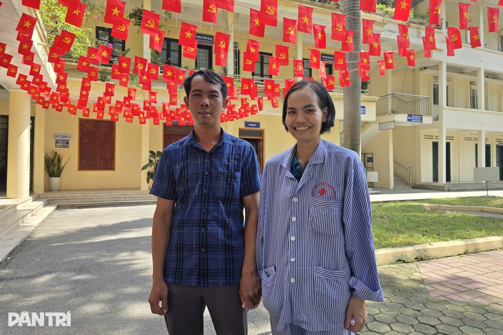 Người mẹ 2 con trở về từ cõi chết: “Đến giờ em vẫn ngỡ như trong mơ” - 7 Người mẹ 2 con trở về từ cõi chết: “Đến giờ em vẫn ngỡ như trong mơ” - 7