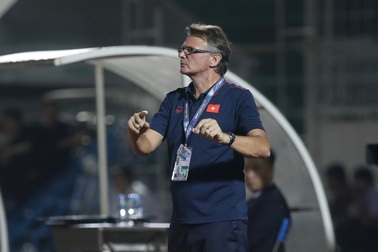 HLV Philippe Troussier: “U19 Việt Nam không cần phải thắng Guam đến 30-0”