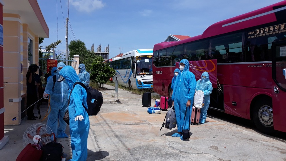 Long An: Người lao động về quê được miễn phí xét nghiệm, cách ly - 3 Long An: Người lao động về quê được miễn phí xét nghiệm, cách ly - 3