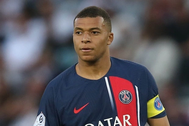 PSG quyết tống khứ Kylian Mbappe ngay mùa hè này