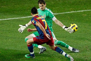 Nhìn lại 48 pha lập công của Villa trong màu áo Barcelona