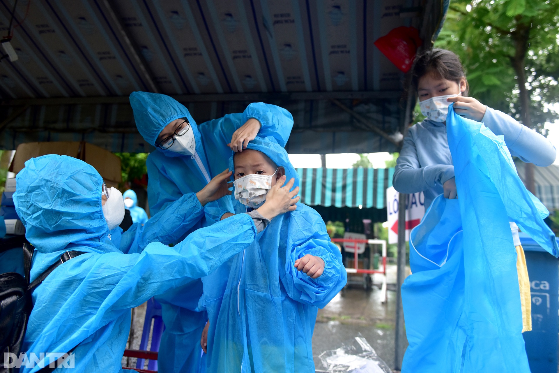 500 công dân Quảng Nam lên xe khách rời tâm dịch TPHCM trở về quê nhà - 4 500 công dân Quảng Nam lên xe khách rời tâm dịch TPHCM trở về quê nhà - 4