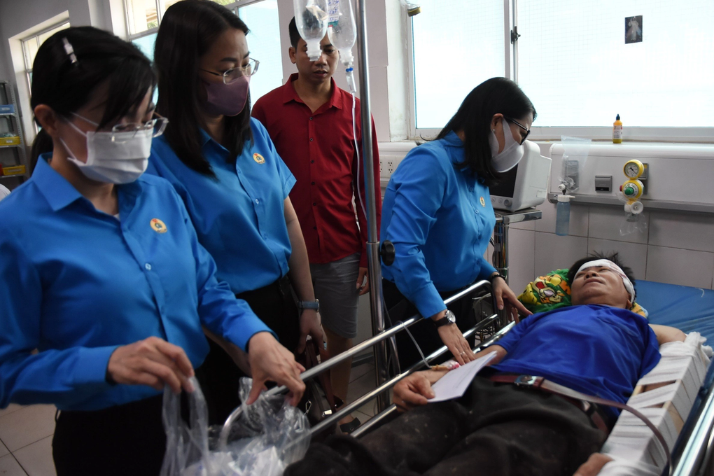 Đồng Nai khẩn trương điều tra nguyên nhân vụ nổ xưởng gỗ làm 6 người chết - 2 Đồng Nai khẩn trương điều tra nguyên nhân vụ nổ xưởng gỗ làm 6 người chết - 2