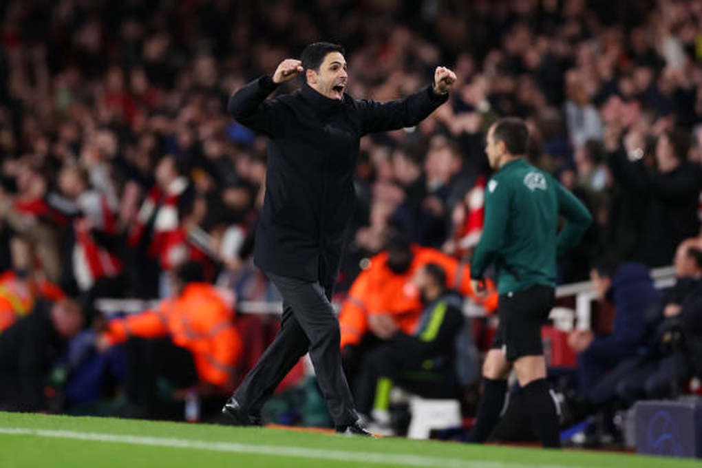 Arsenal thắng luân lưu Porto, HLV Arteta ca ngợi thủ môn David Raya - 1 Arsenal thắng luân lưu Porto, HLV Arteta ca ngợi thủ môn David Raya - 1