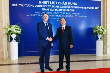 Thủ tướng New Zealand thăm và làm việc tại Tập đoàn Vingroup