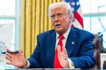 Ông Trump dọa áp lại thuế đối ứng sau 2-3 tuần nữa