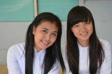 Đôi bạn vừa học giỏi vừa công tác Đoàn xuất sắc