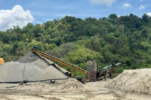 Xử phạt hàng chục tỷ đồng với doanh nghiệp khai thác khoáng sản trái phép