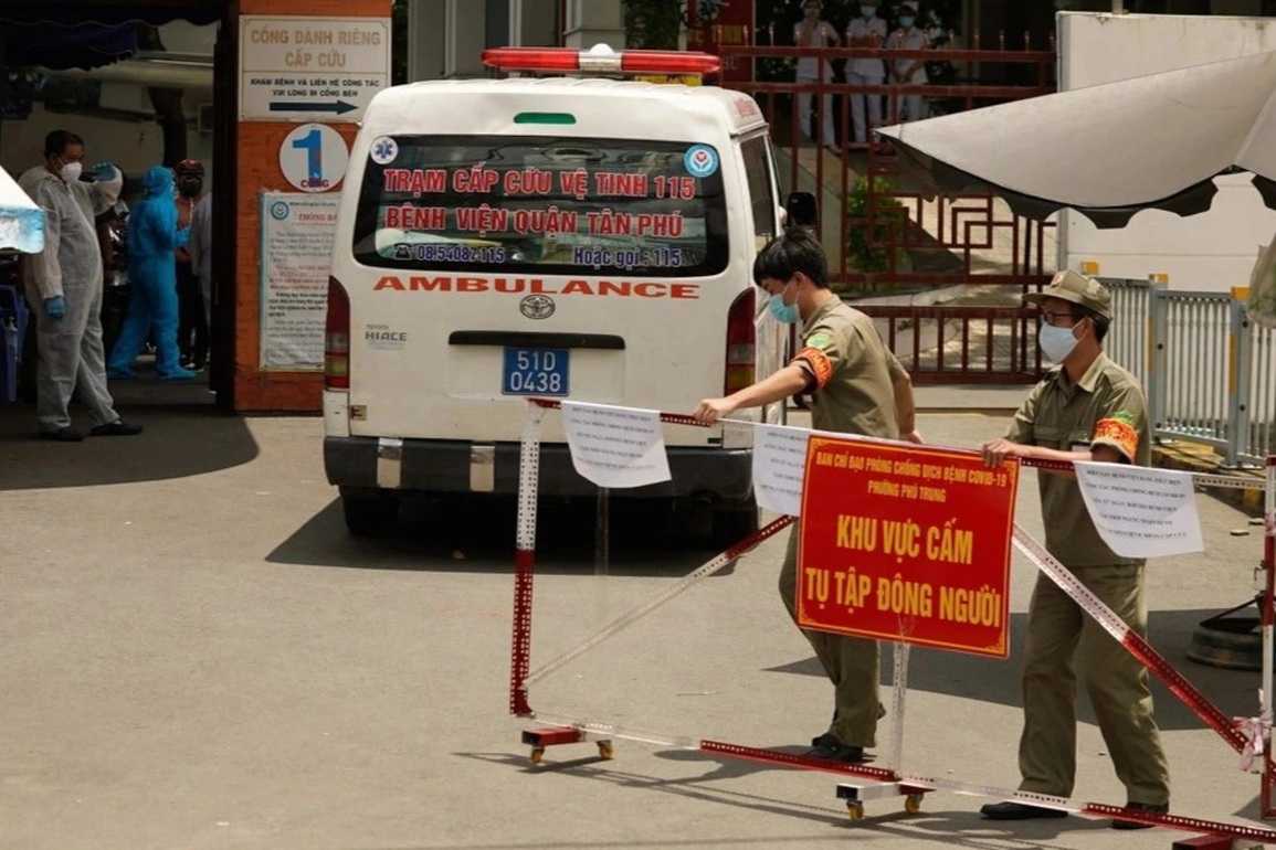 Có ca nhiễm Omicron, TPHCM ban hành khẩn quy trình cách ly người nhập cảnh - 2 Có ca nhiễm Omicron, TPHCM ban hành khẩn quy trình cách ly người nhập cảnh - 2