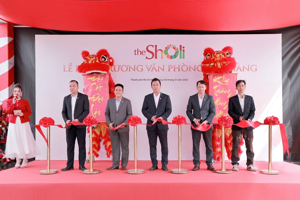 Tổ hợp phố thương mại the Sholi ra mắt văn phòng bán hàng đậm tính nghệ thuật - 1 Tổ hợp phố thương mại the Sholi ra mắt văn phòng bán hàng đậm tính nghệ thuật - 1