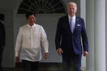 Mỹ cam kết bảo vệ đồng minh Philippines