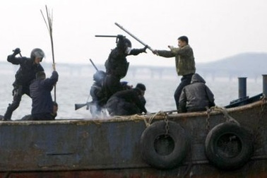 Hàn Quốc bắt giữ 9 thuỷ thủ Trung Quốc