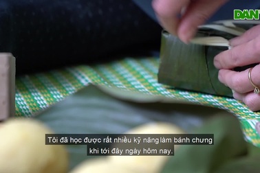 Quyền Đại sứ New Zealand lần đầu gói bánh chưng đón Tết ở Việt Nam