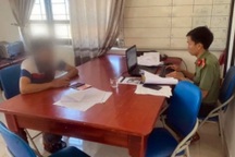 Tung hình ảnh nhạy cảm của "vợ hờ" lên mạng nhằm níu kéo tình cảm