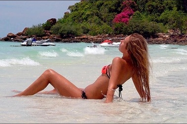 Hàng ngàn khách Nga bị mắc kẹt khi đi du lịch, không biết "đi đâu về đâu"