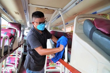 Tài xế, chủ xe mừng quên ăn, đếm ngày được cầm vô lăng, cho xe lăn bánh