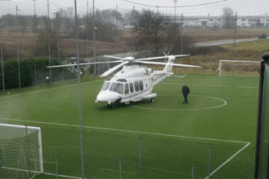 Chính giới Italy chỉ trích thủ tướng về việc sử dụng chuyên cơ