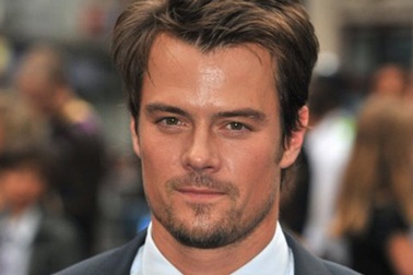 Josh Duhamel thích phụ nữ có “vòng ba” đẹp