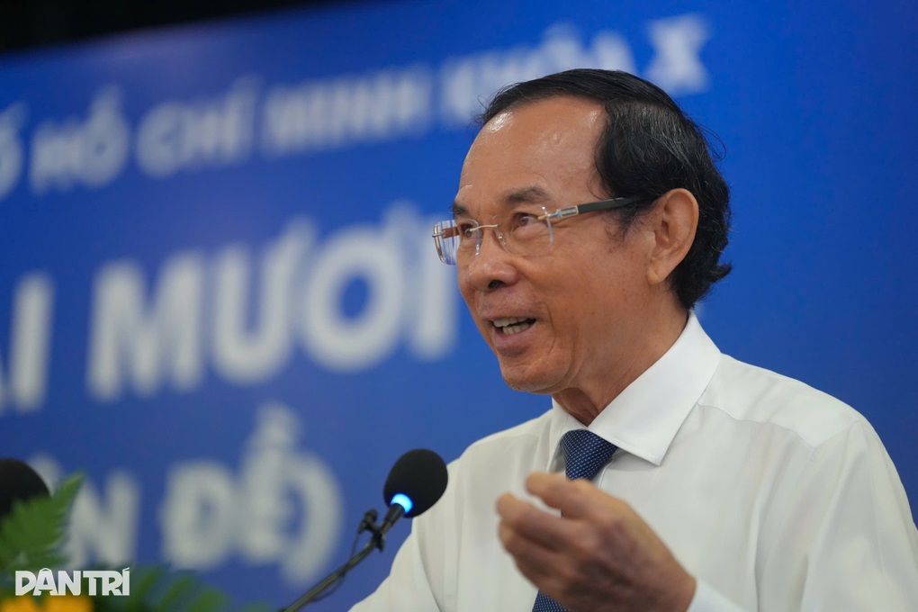 Bí thư Thành ủy TPHCM: Những ngày nhiều cảm xúc trước giai đoạn mới - 1 Bí thư Thành ủy TPHCM: Những ngày nhiều cảm xúc trước giai đoạn mới - 1