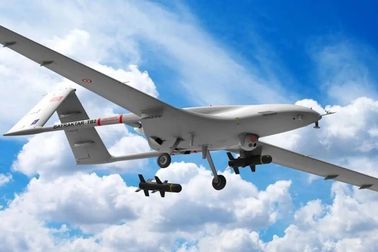 UAV "sát thủ" TB2 Ukraine tái xuất, bắn nổ tung xuồng Nga đổ bộ Kherson