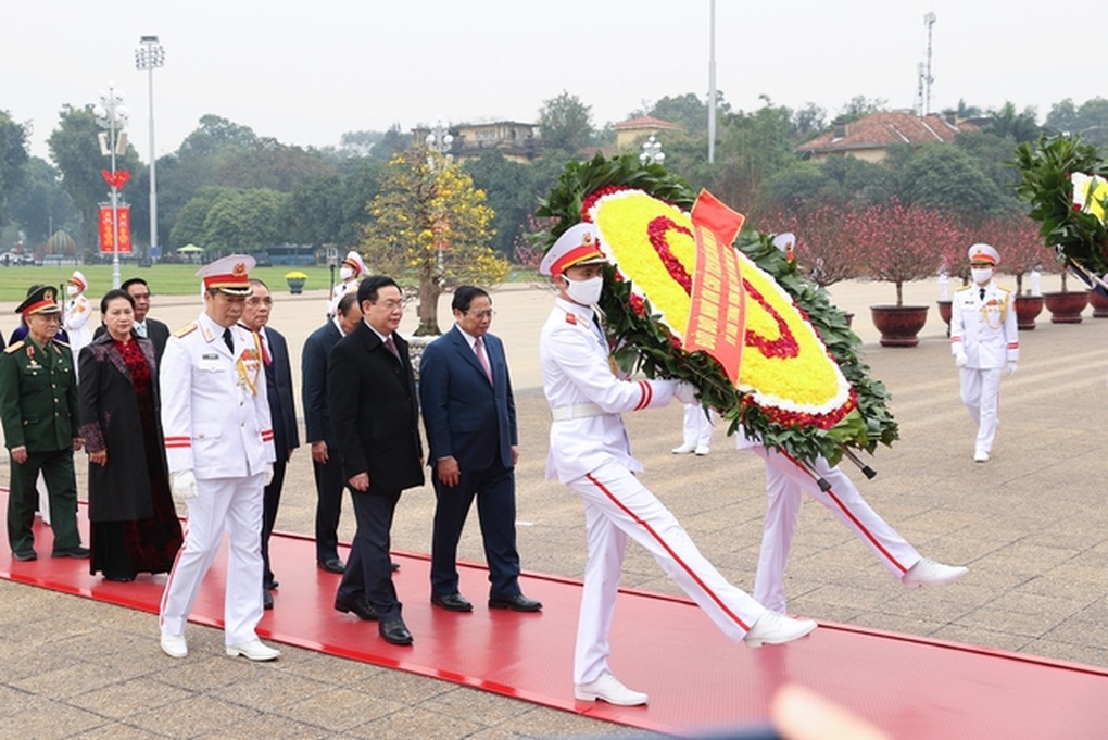 Lãnh đạo Đảng, Nhà nước viếng Chủ tịch Hồ Chí Minh, tưởng niệm anh hùng liệt sĩ - 2 Lãnh đạo Đảng, Nhà nước viếng Chủ tịch Hồ Chí Minh, tưởng niệm anh hùng liệt sĩ - 2