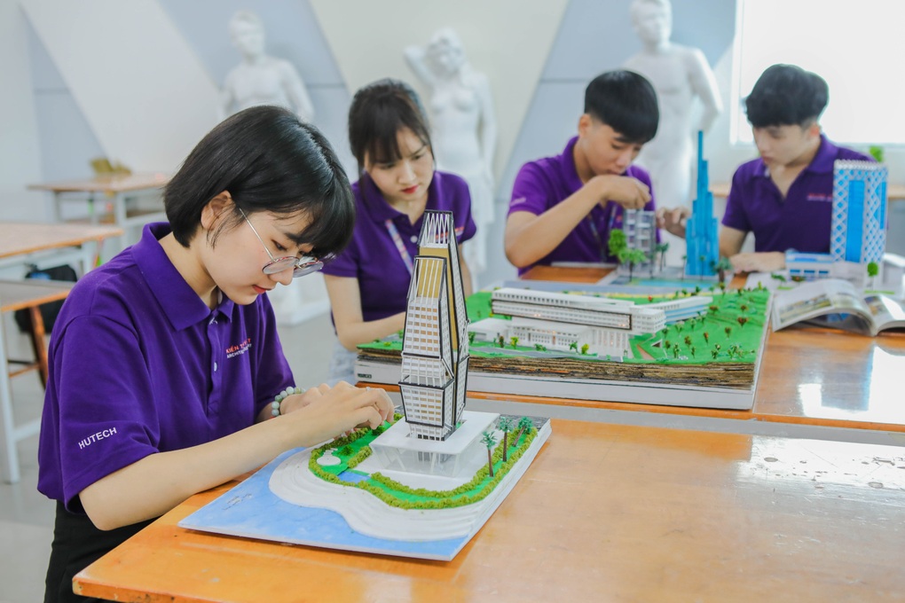 Cậu bạn học giỏi nhất lớp làm giao hàng hay bi kịch của học sinh giỏi? - 5 Cậu bạn học giỏi nhất lớp làm giao hàng hay bi kịch của học sinh giỏi? - 5