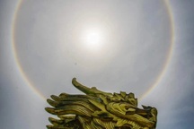 Xuất hiện "vầng hào quang" trên bầu trời xứ Huế