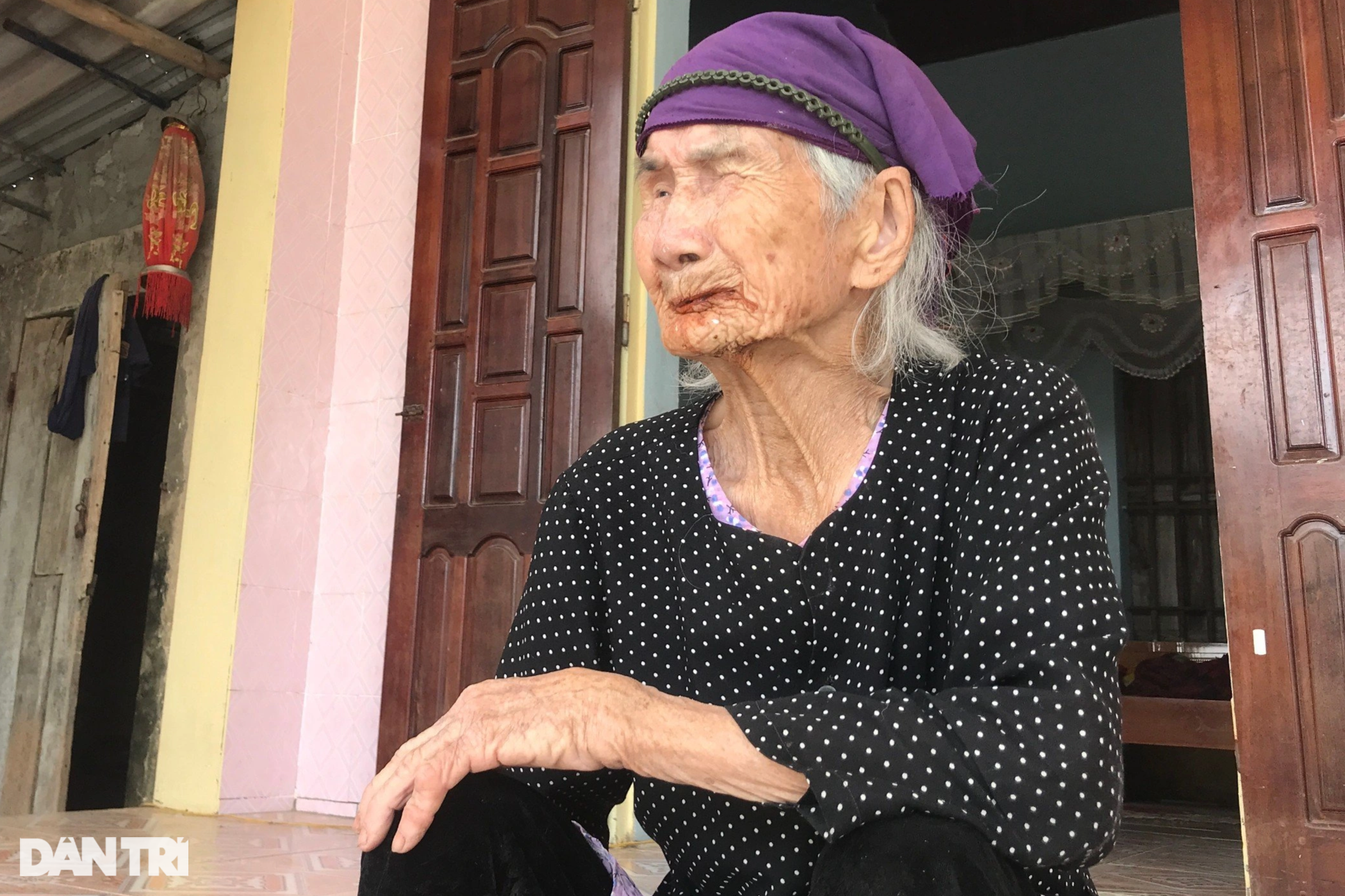 Làng trường thọ ở Nghệ An: Cụ bà 106 tuổi thái rau nuôi gà - 4 Làng trường thọ ở Nghệ An: Cụ bà 106 tuổi thái rau nuôi gà - 4
