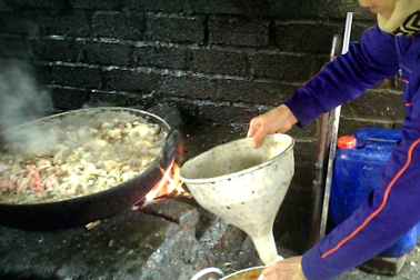 Thực phẩm bẩn - người dân đang bị “đầu độc” bởi sự vô cảm của các cơ quan quản lý?