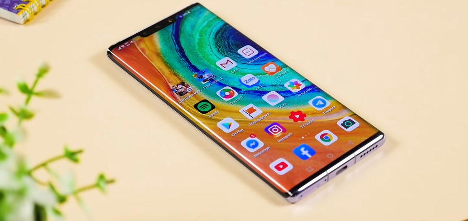 Huawei Mate 30 Pro chính thức có mặt tại Việt Nam, cài đặt mọi ứng dụng dễ dàng - 1