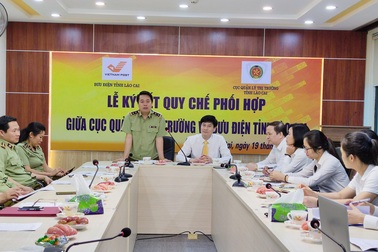 Lào Cai: QLTT phối hợp với bưu điện chống buôn lậu, gian lận thương mại